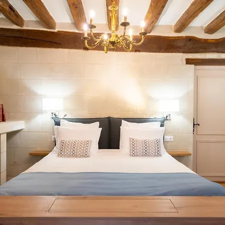 L'hostellerie De La Licorne Fontevraud-l'Abbaye