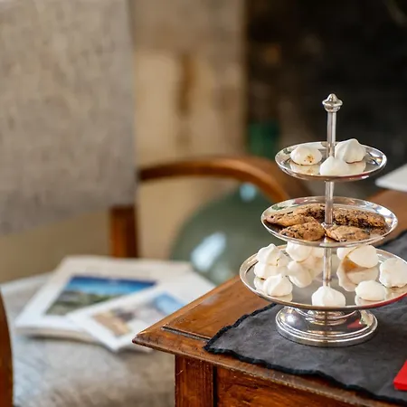 L'hostellerie De La Licorne Bed & Breakfast Fontevraud L'Abbaye