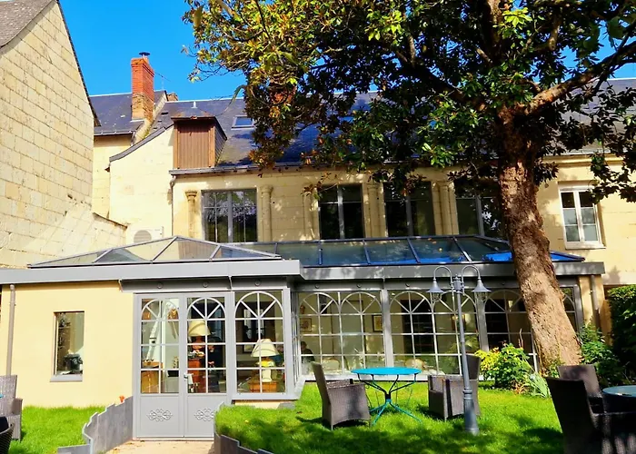 Couette-café L'hostellerie De La Licorne *