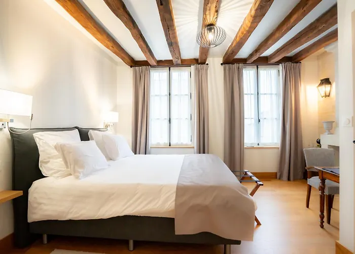 L'hostellerie De La Licorne Bed & Breakfast *