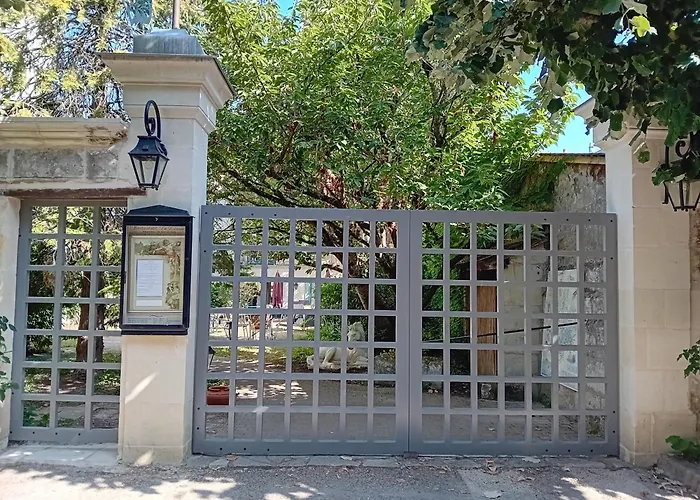 L'hostellerie De La Licorne Bed & Breakfast *